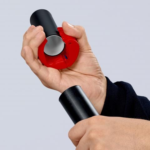 Coupe-tube en plastique robuste et renforcé Knipex BIX 902210BK