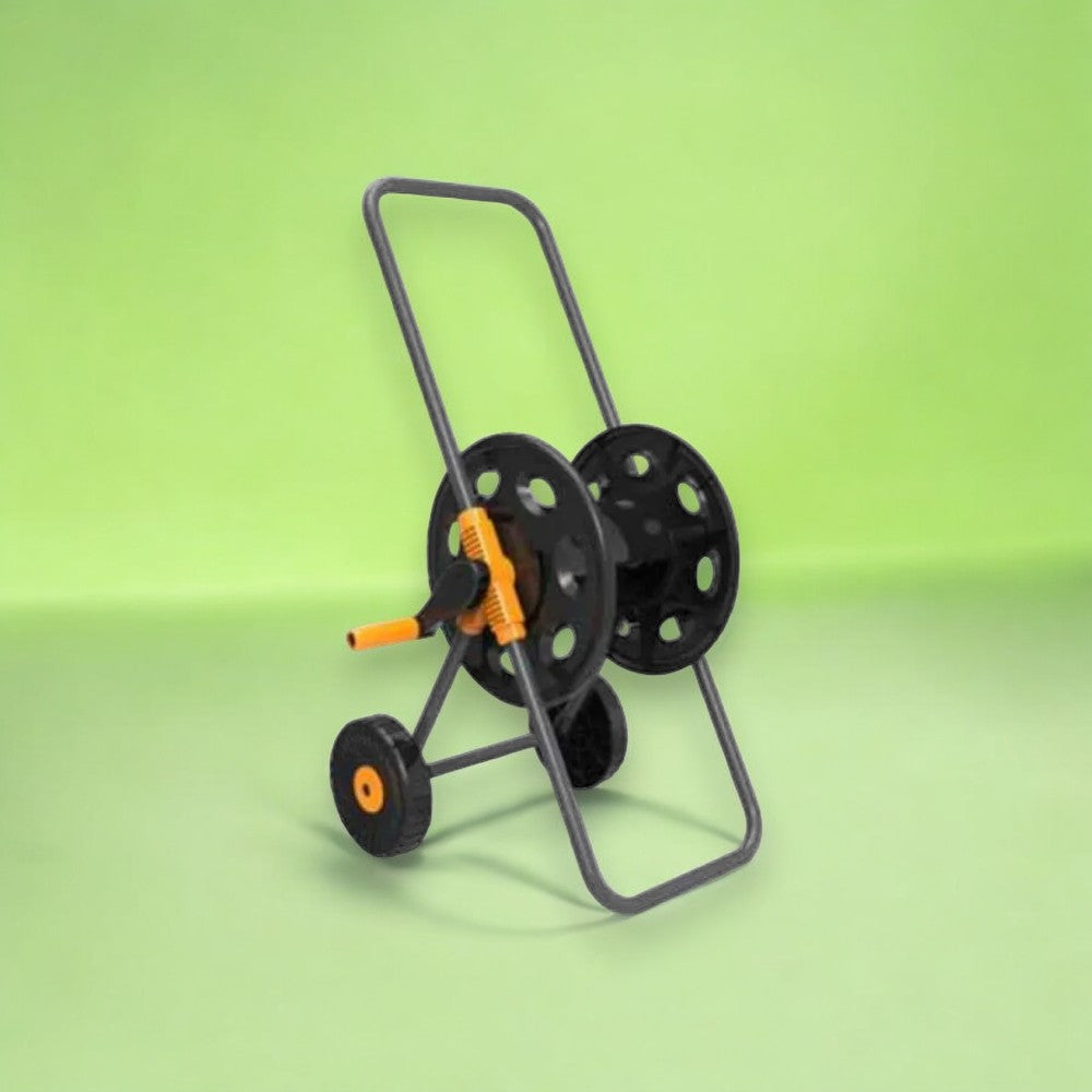 Chariot enrouleur d'extérieur en métal avec roulettes