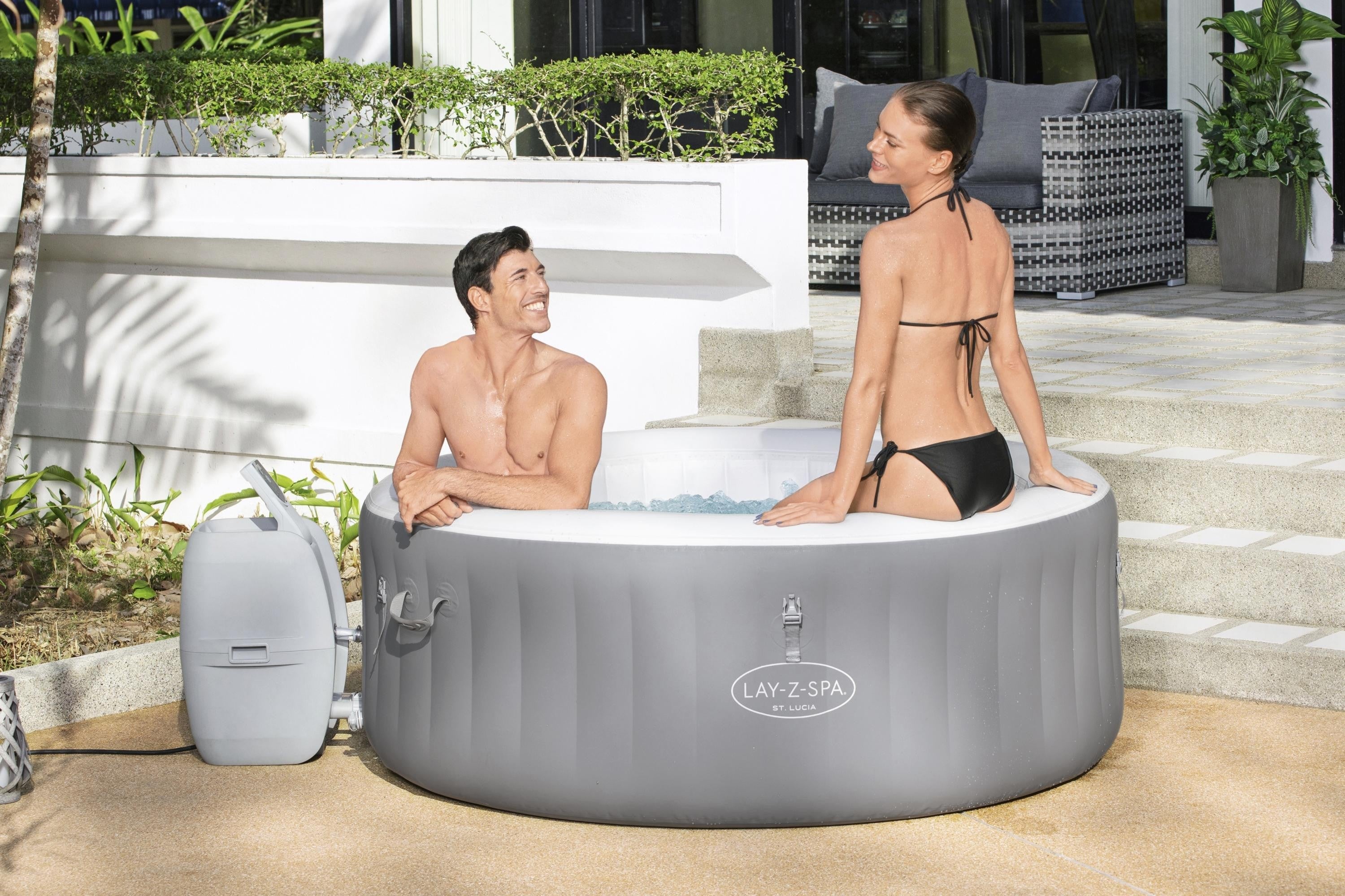 Piscine d'hydromassage SPA Lay-Z-Spa St Lucia AirJet Bestway 60037 