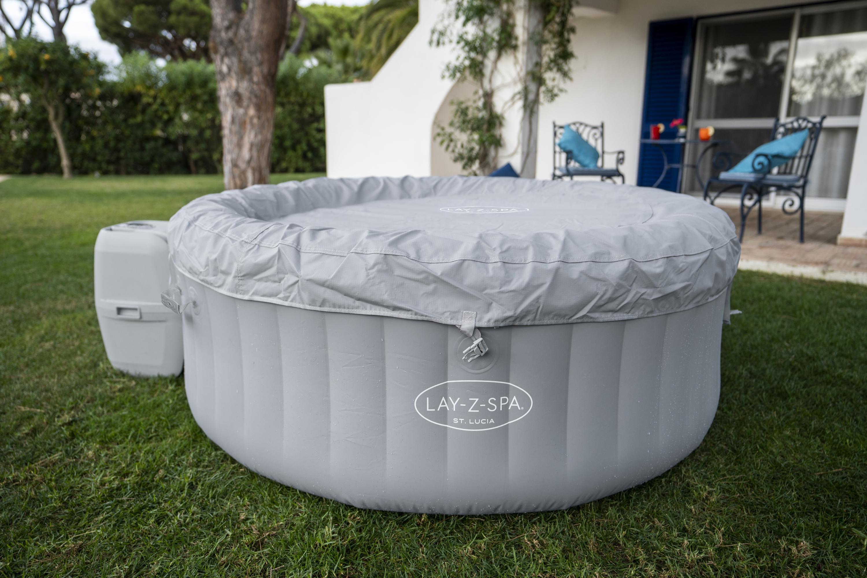 Piscine d'hydromassage SPA Lay-Z-Spa St Lucia AirJet Bestway 60037 