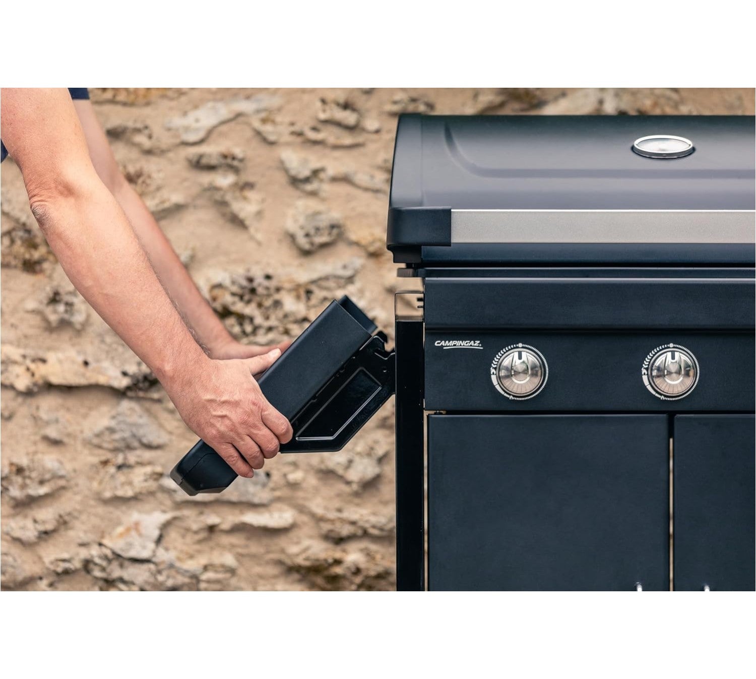 Barbecue à gaz 3 feux dans four en acier avec thermomètre et étagères rabattables COMPACT 3L