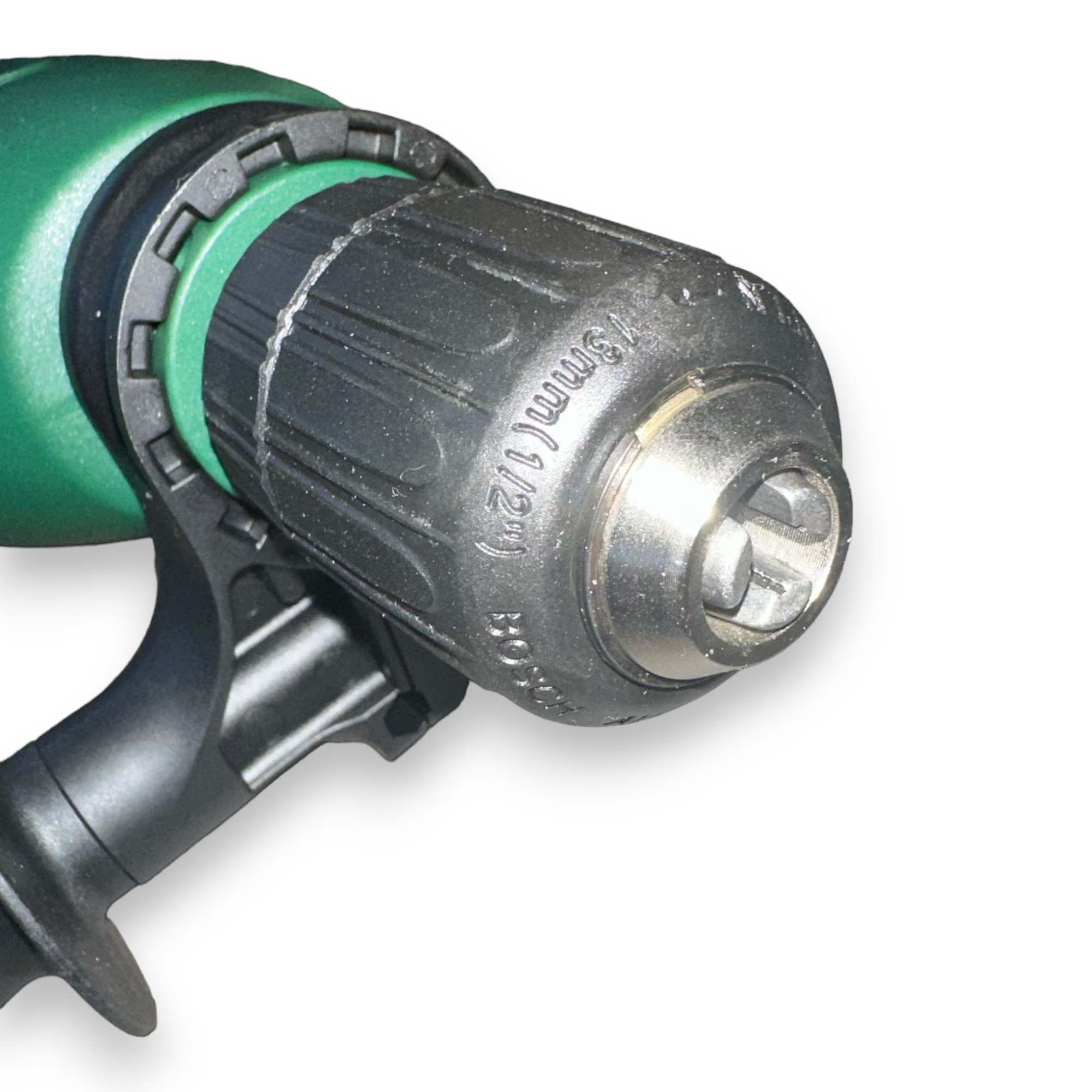 Perceuse à percussion électrique professionnelle 630W avec mallette de transport et 33 accessoires EASY IMPACT 630 BOSCH