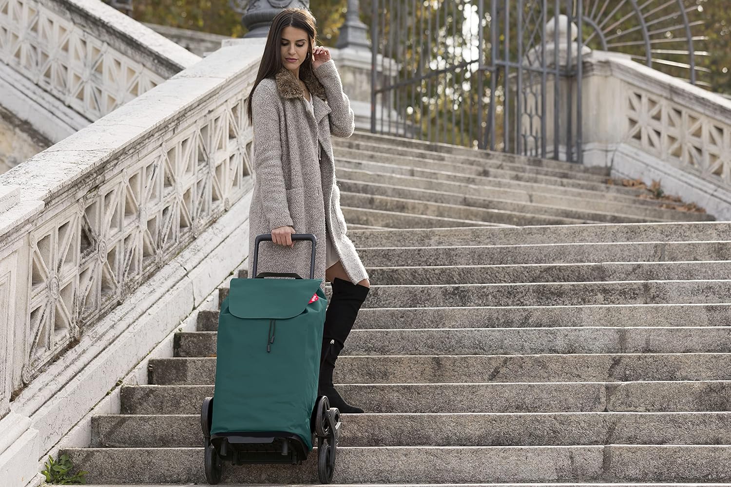 Chariot de courses pliable 2 en 1 avec 6 roues pour monter les escaliers avec sac de pluie 52 Lt GIMI Tris