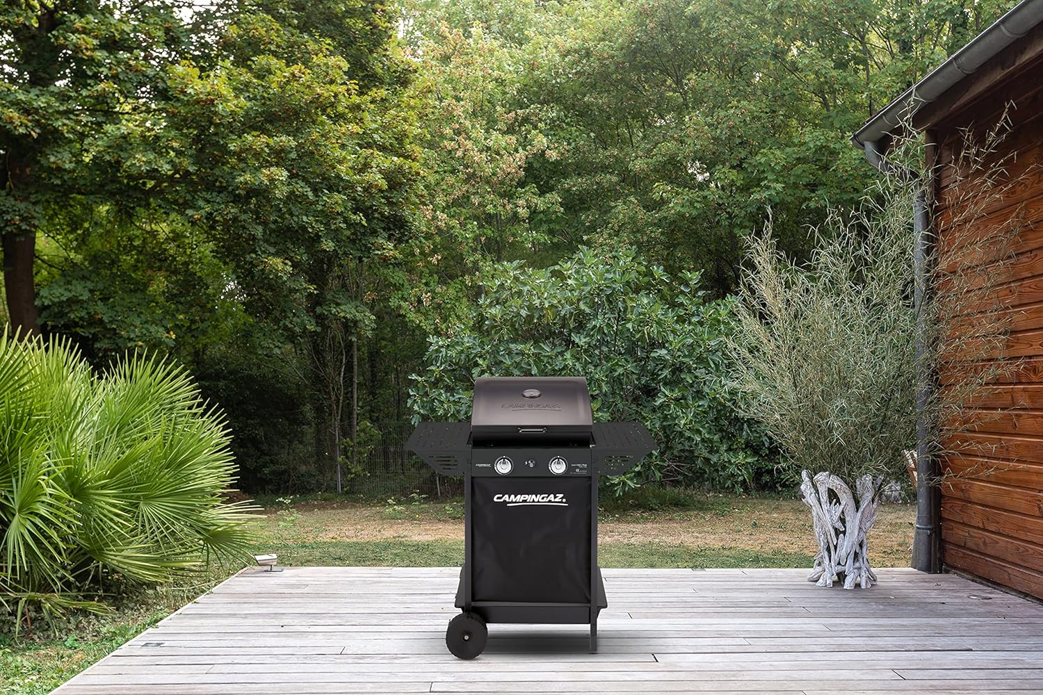 Barbecue à gaz 2 feux en acier avec roulettes et couvercle avec thermomètre XPERT 100 L PLUS