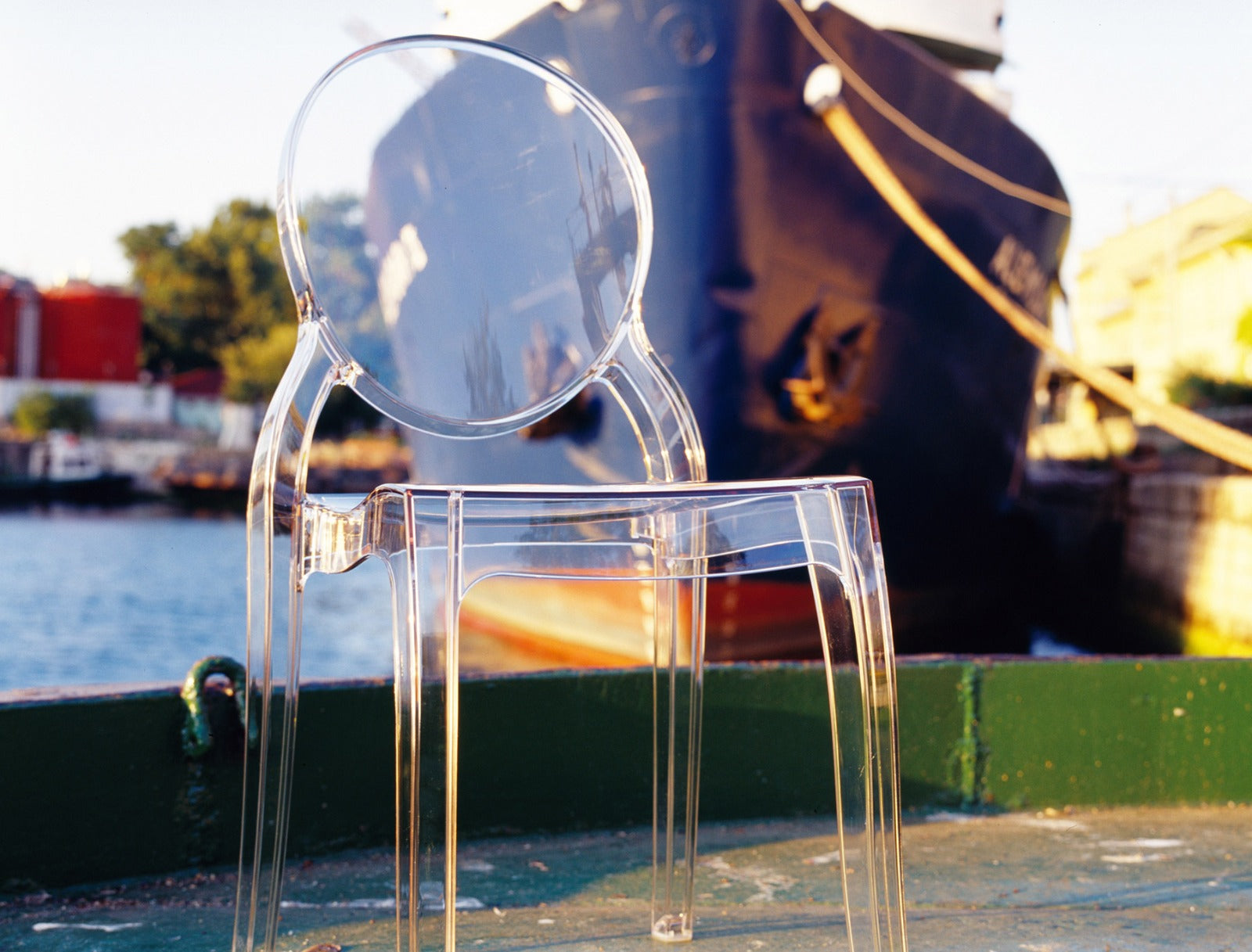 Chaise empilable d'intérieur en polycarbonate transparent Sans Couleur