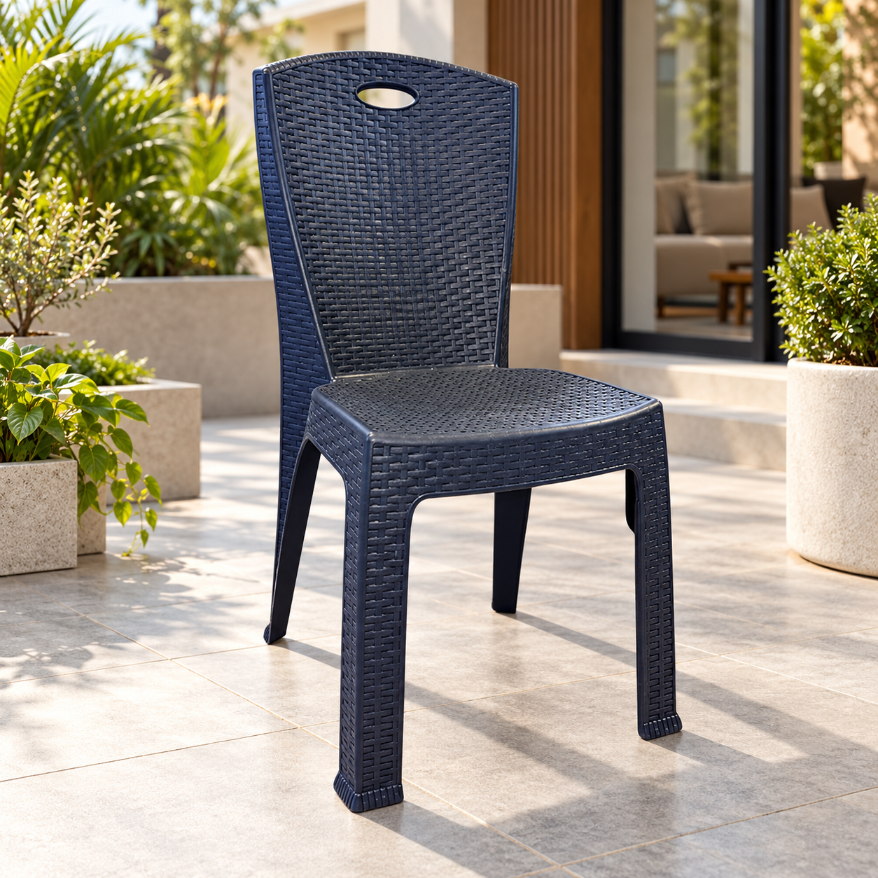 Chaise de jardin d'extérieur empilable en résine effet rotin anthracite sans accoudoirs
