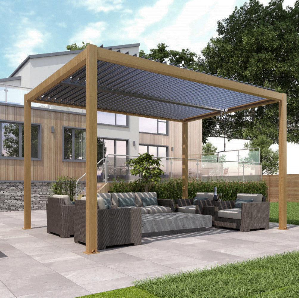 Pergola bioclimatica 3x4 in alluminio marrone effetto legno con lamelle frangisole orientabili a movimentazione manuale Velaris