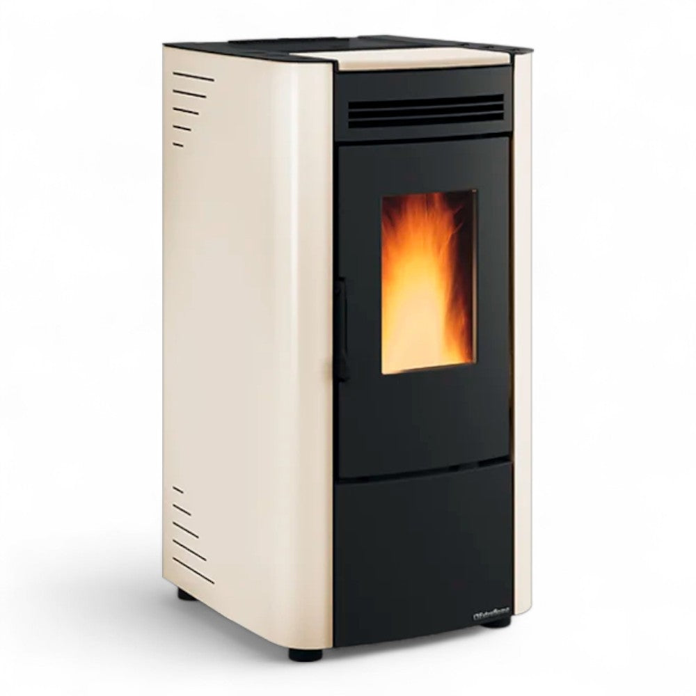Stufa a pellet in acciaio avorio A+ con serbatoio 15 kg e uscita fumi posteriore 46x53xH89 cm Nordica Extraflame Ketty 5.0