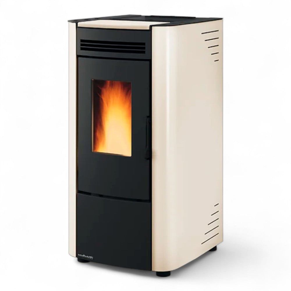 Stufa a pellet in acciaio avorio A+ con serbatoio 15 kg e uscita fumi posteriore 46x53xH89 cm Nordica Extraflame Ketty 5.0