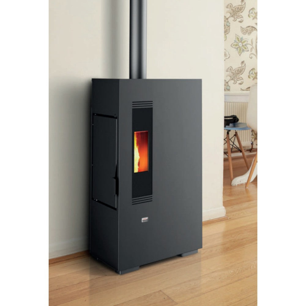 Stufa a pellet in acciaio 5,5 Kw A+ con raccordo uscita fumi posteriore o superiore Queen Slim 5
