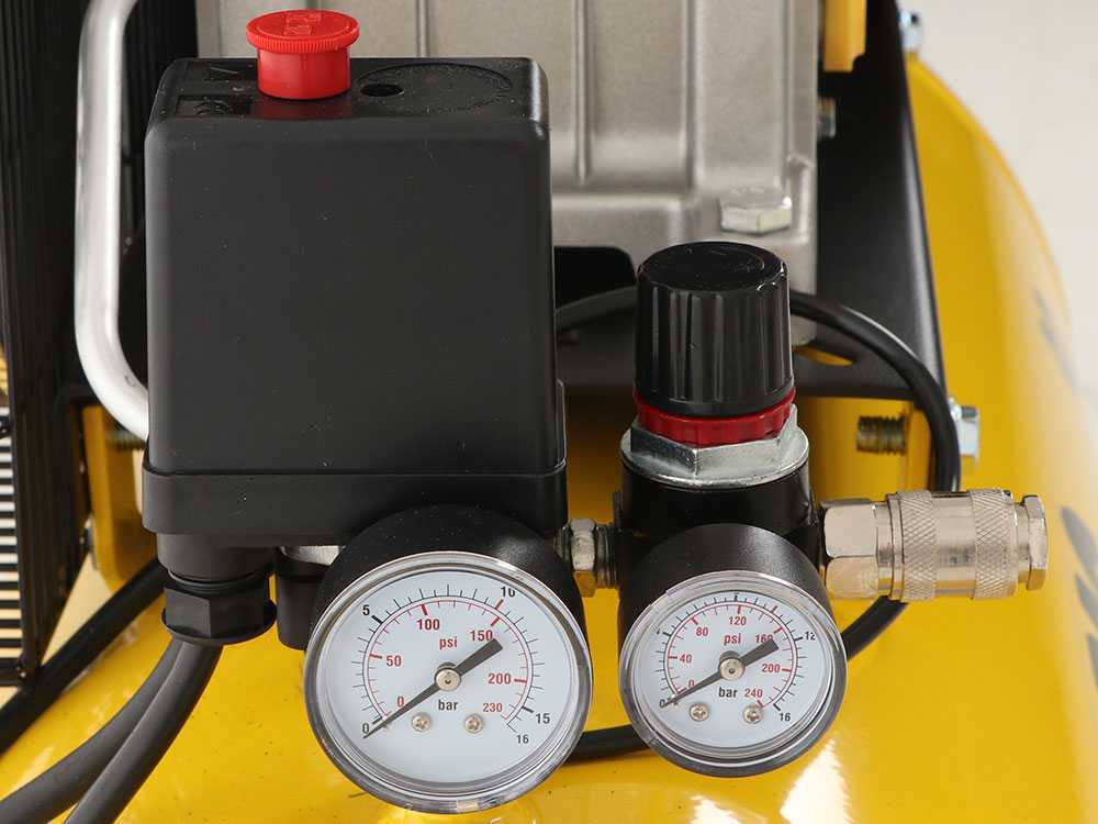 Compresseur à bande d'air comprimé coaxial à deux cylindres Abac base line 90 lt 