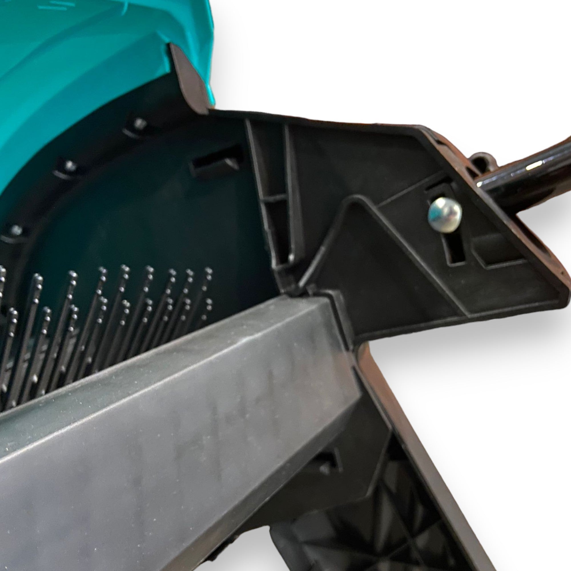 Aérateur balayeuse ramasseur de feuilles pour jardin avec sac amovible 100 lt