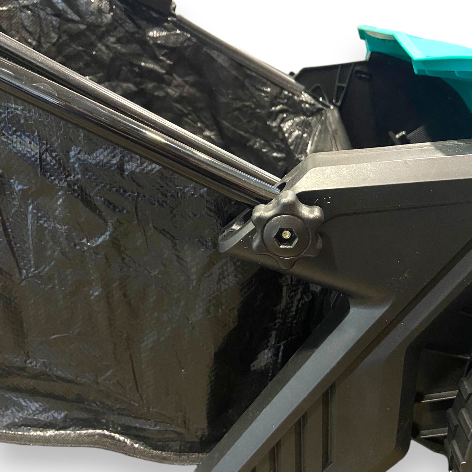 Aérateur balayeuse ramasseur de feuilles pour jardin avec sac amovible 100 lt
