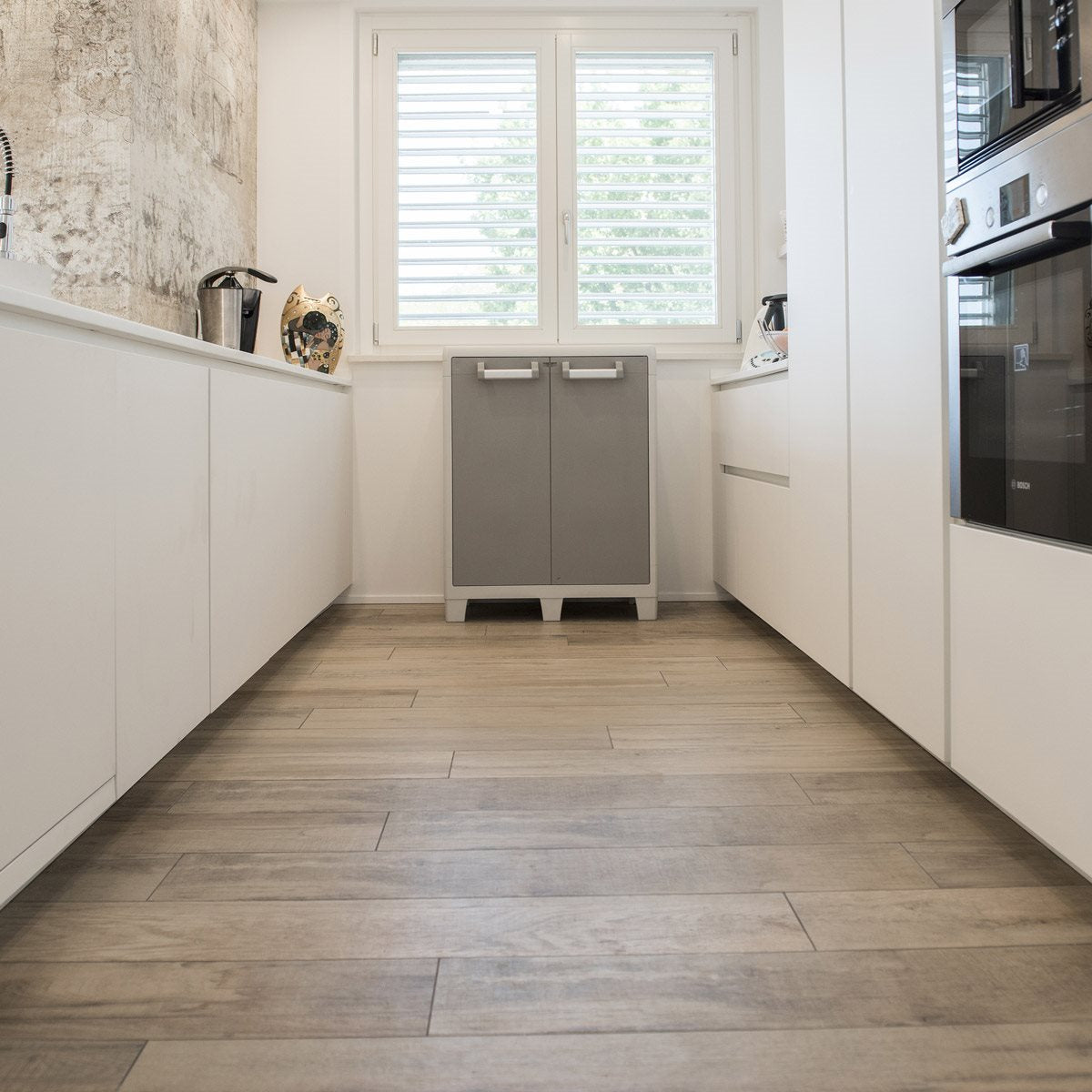 Armoire basse cadenassable toutes étagères avec 2 étagères réglables et 2 portes Urban XL Toomax