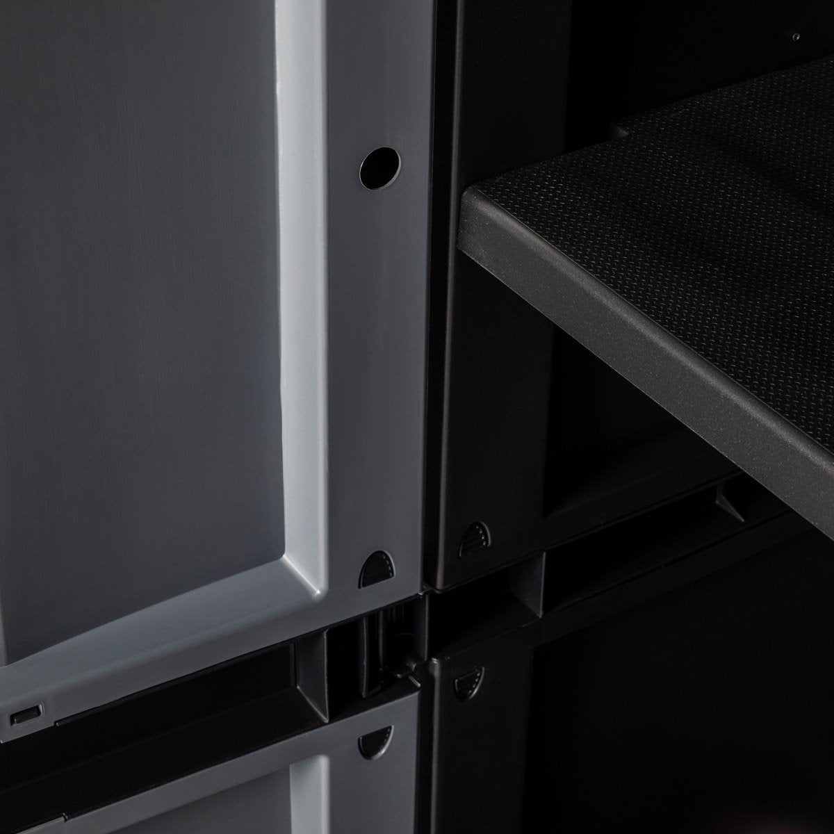 Armoire Toomax Mini Trend en résine avec 2 portes et 3 étagères réglables 