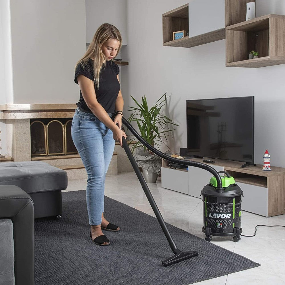 Aspirateur 1200W avec roues et accessoires inclus, fût 20 litres Joker 1200S LAVOR