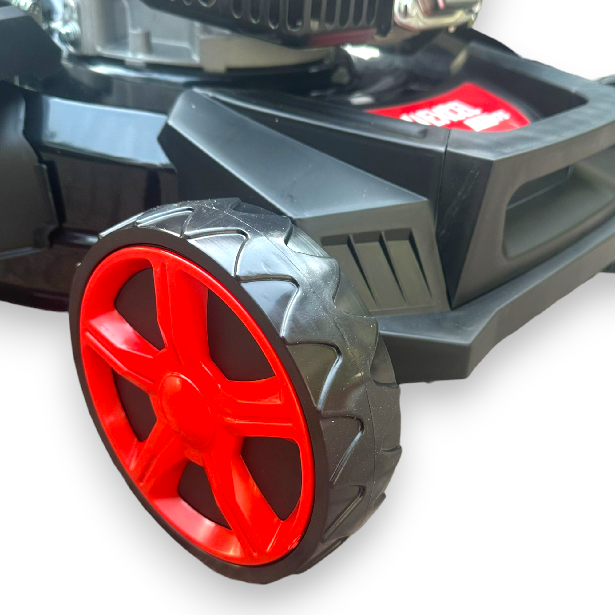 Tondeuse à gazon automotrice de 173 cm3 avec allumage électronique et hauteur de coupe réglable 