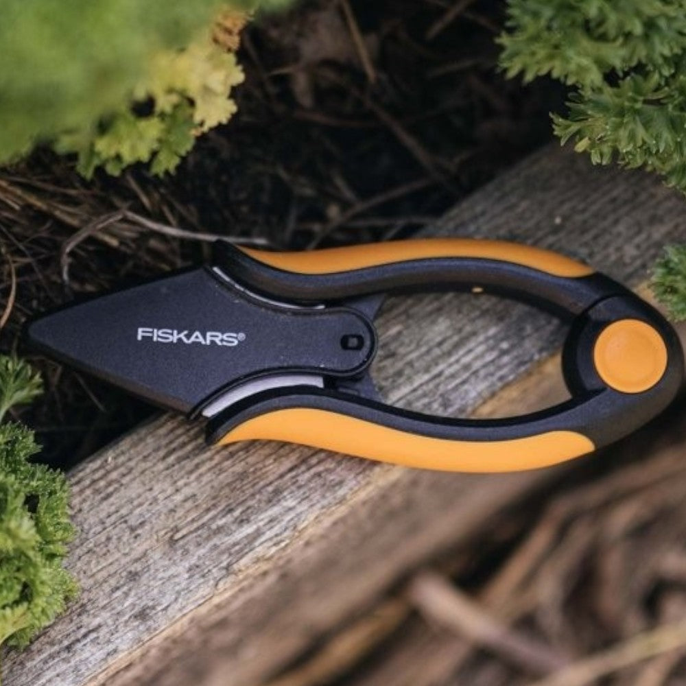 fiskars ciseaux à herbes 'solid sp220' 13 cm