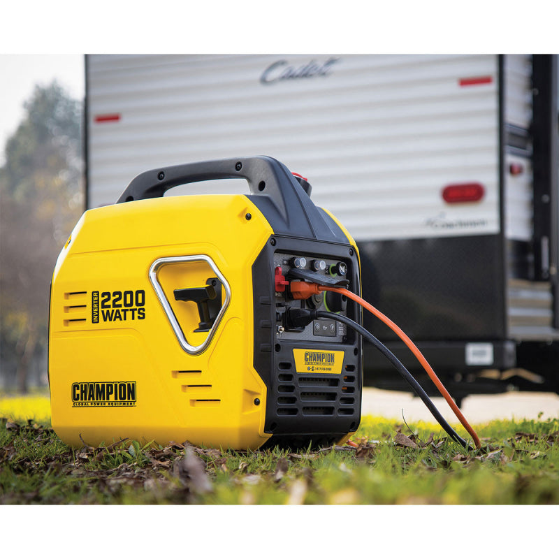 Groupe électrogène inverseur moteur essence portable compact 2200W en coffret pour camping ou marchés, autonomie 10h CHAMPION 