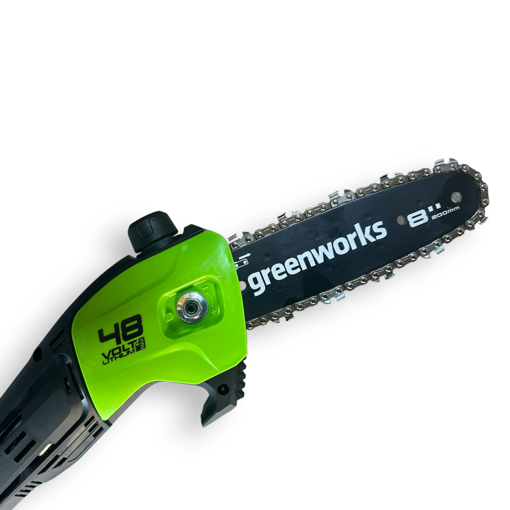 Taille-branches sur batterie 48V avec tige télescopique jusqu'à 250 cm Greenworks G48PS