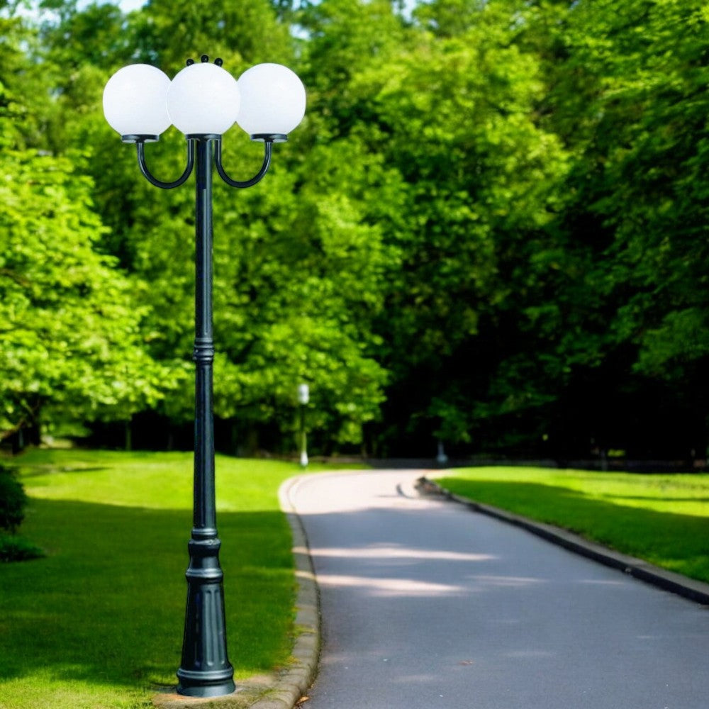 Lampadaire 3 lumières sur poteau, modèle Sfera - 3x100w IP44 cm.230h. couleur noire