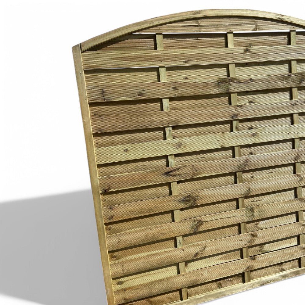 Brise-vent arqué en pin imprégné - cm. 180x180h.