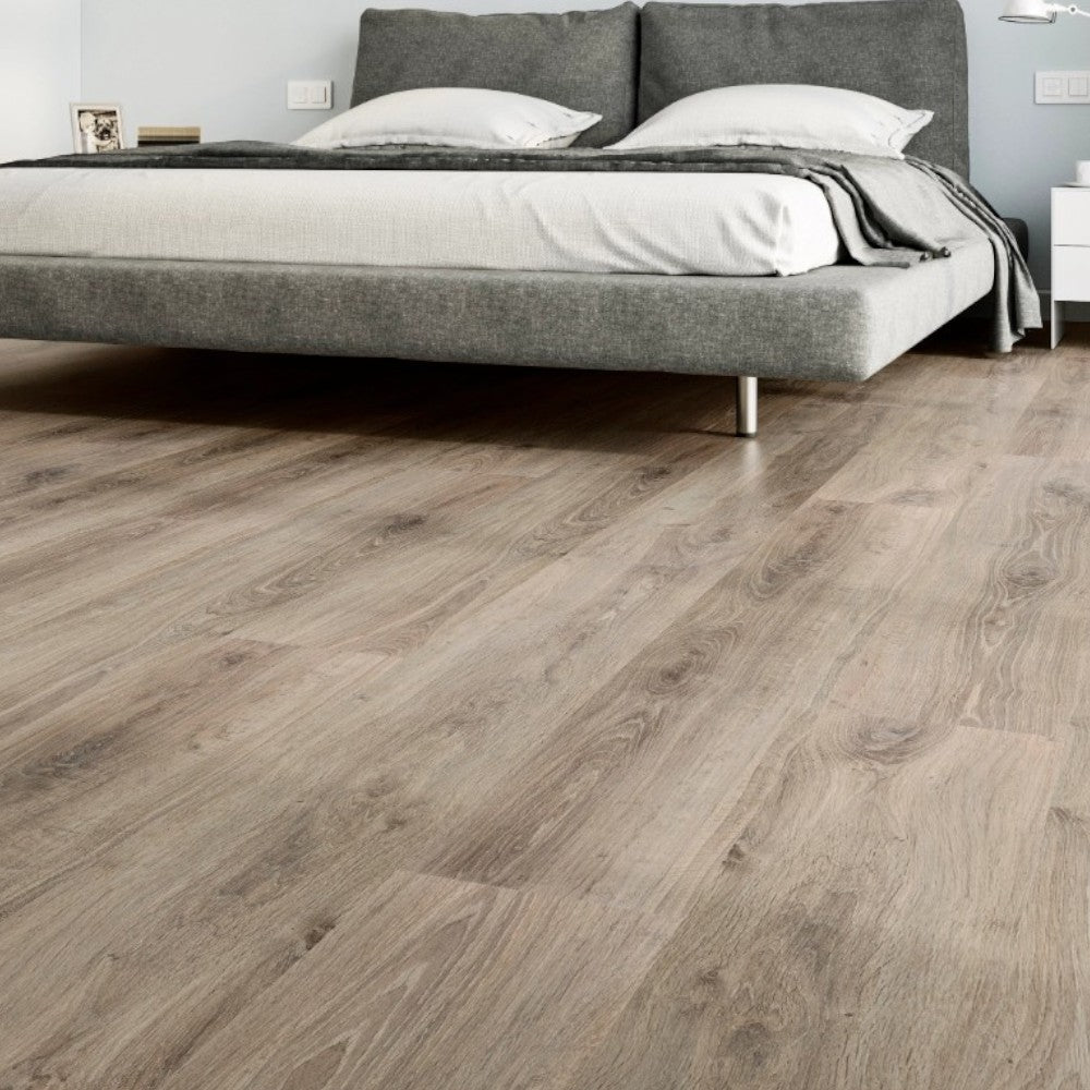 Pavimento laminato in fibra di legno con strato protettivo in corindone rovere beige ad incastro alta resistenza usura e macchie per riscaldamento