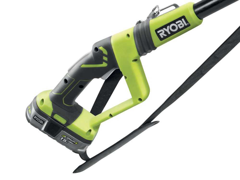 Scie sécateur télescopique à batterie extensible sur tige réglable OPP1820 Ryobi 18v avec barre de 20 cm 
