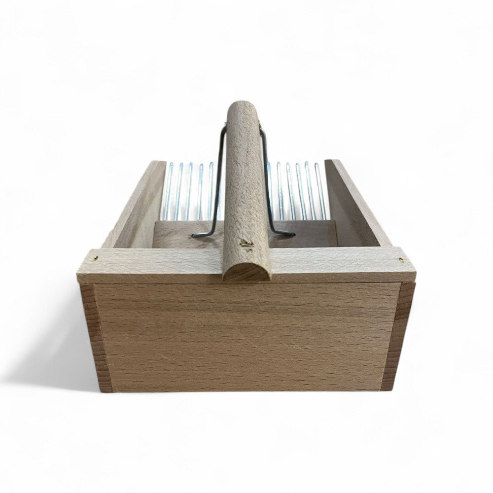 Cueillir des baies et des myrtilles en bois