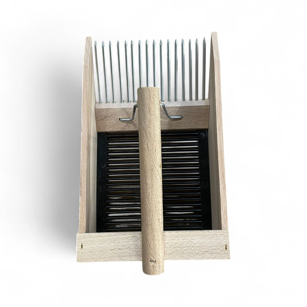 Cueillir des baies et des myrtilles en bois