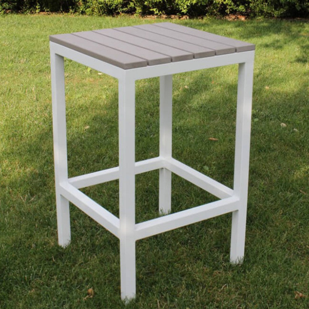 Table carrée de 80x80 cm de hauteur avec 4 tabourets en aluminium avec plateau en polywood effet bois en lattes Voga