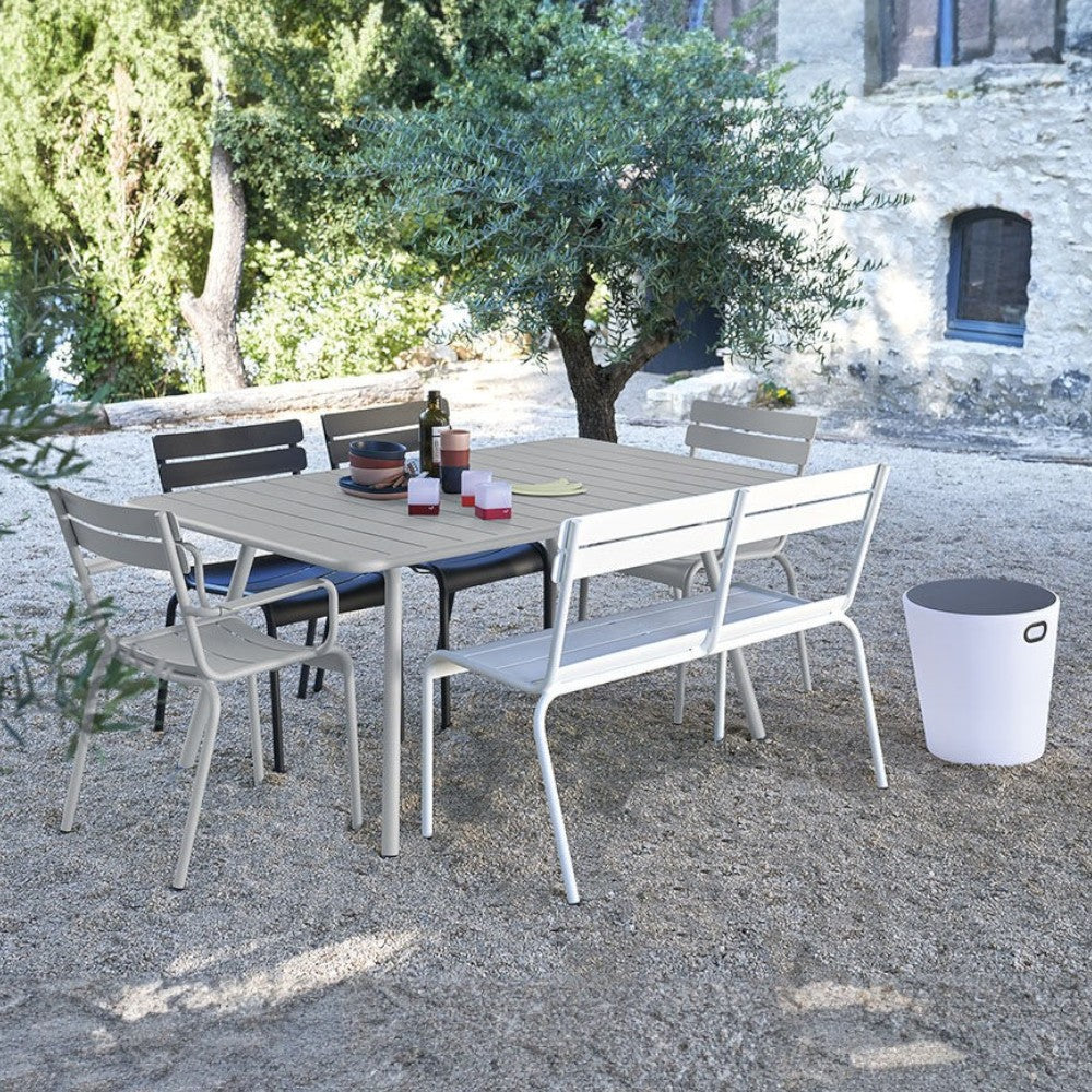 Tavolo da esterno 160x90 cm in acciaio verniciato con piano a doghe Fly