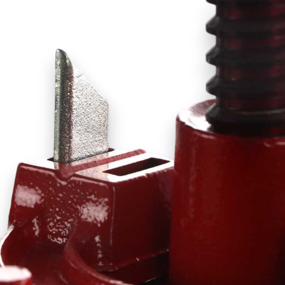 Pressoir mécanique à cliquet avec cage en bois pour le traitement du raisin