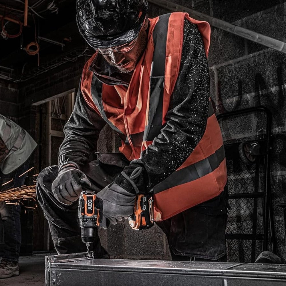 Perceuse à percussion sans fil sous-compacte 'bsb18sbl-202c' aeg 18v 2.0ah