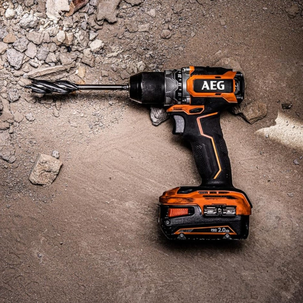 Perceuse à percussion sans fil sous-compacte 'bsb18sbl-202c' aeg 18v 2.0ah