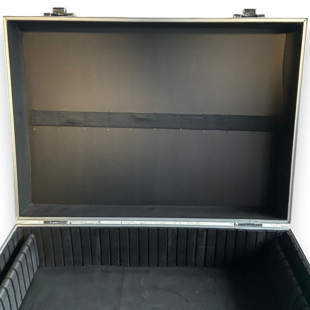 Mallette d'électricien basse en aluminium - 42,5x30,5x12,5h cm.