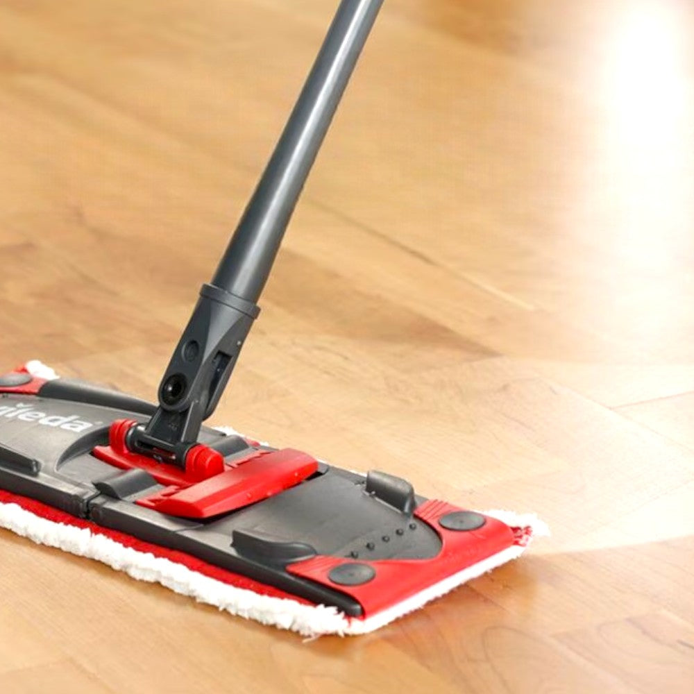 <transcy>Vileda Supermocio Revolution complet avec seau avec essoreuse et vadrouille avec chiffon en microfibre.</transcy>