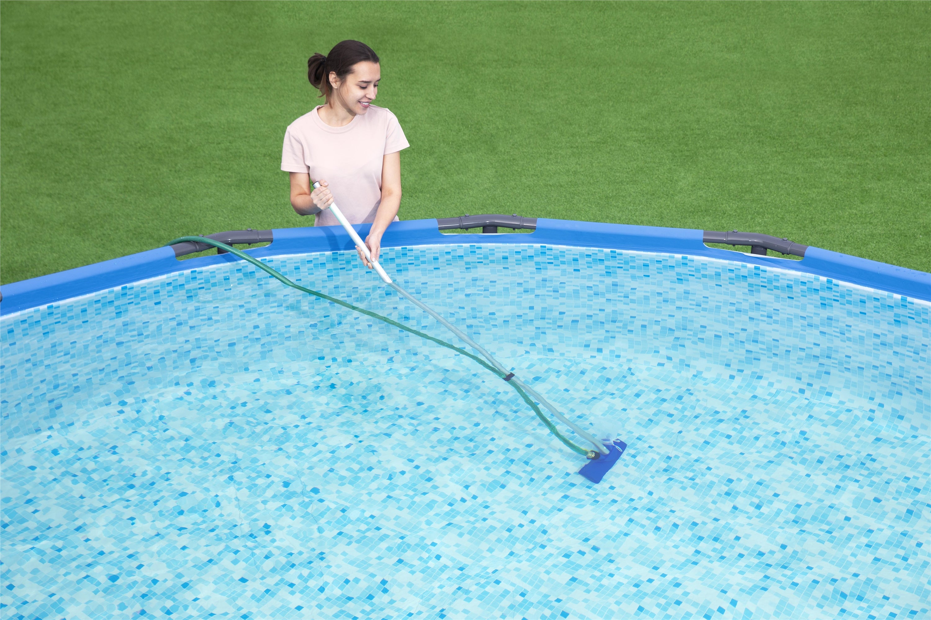 Set accessori pulizia e manutenzione piscina e spa Bestway 58195
