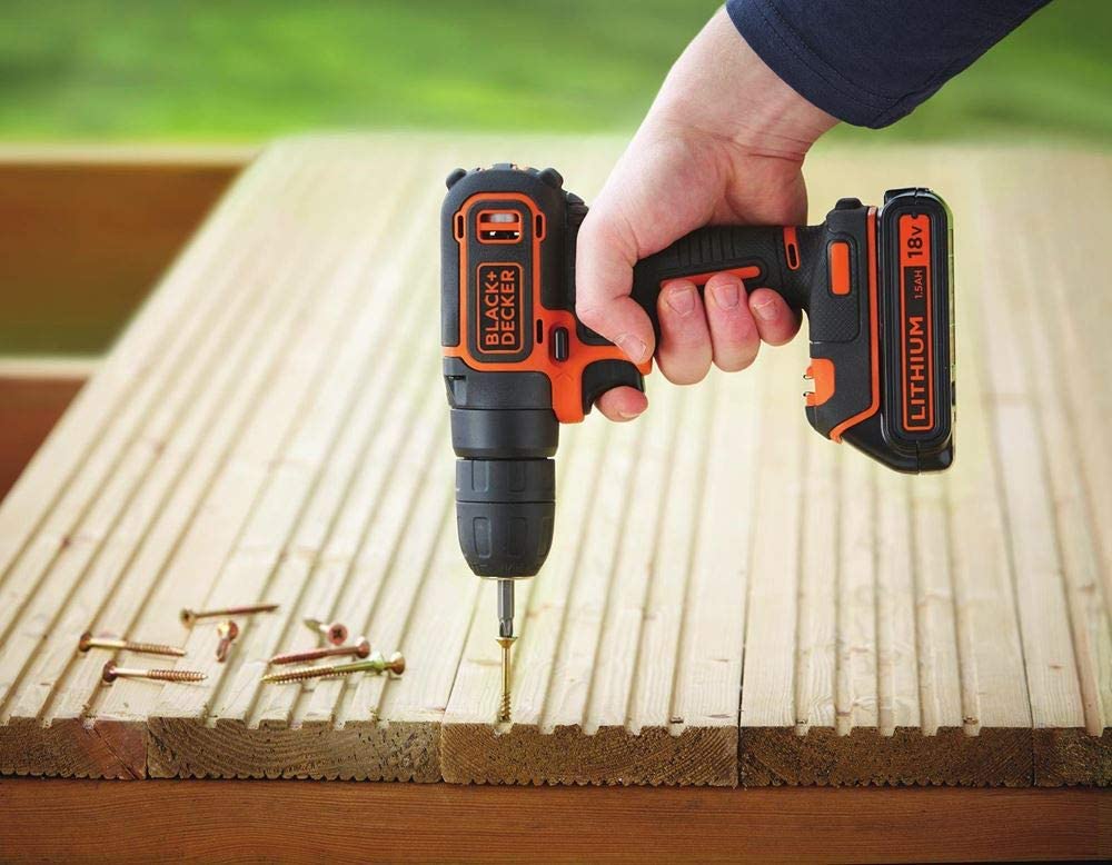 Trapano Avvitatore 18V in valigetta con doppia batteria BLACK+DECKER BDCDC18KB