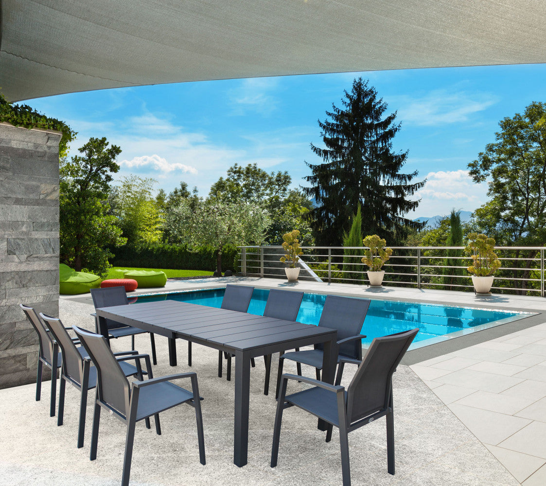 Tavolo da esterno allungabile 149/215 cm in alluminio con piedi regolabili e piano a doghe TEODOSIO