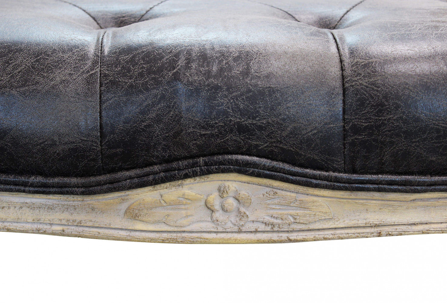 Panca da interno soggiorno con struttura in legno sbiancato e e seduta in ecopelle grigio effetto vintage Tommy