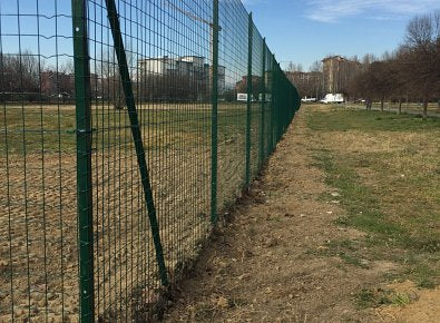 Rete elettrosaldata per recinzioni animali zincata e plastificata verde muschio con maglia 76x63 mm Rotolo 25 mt