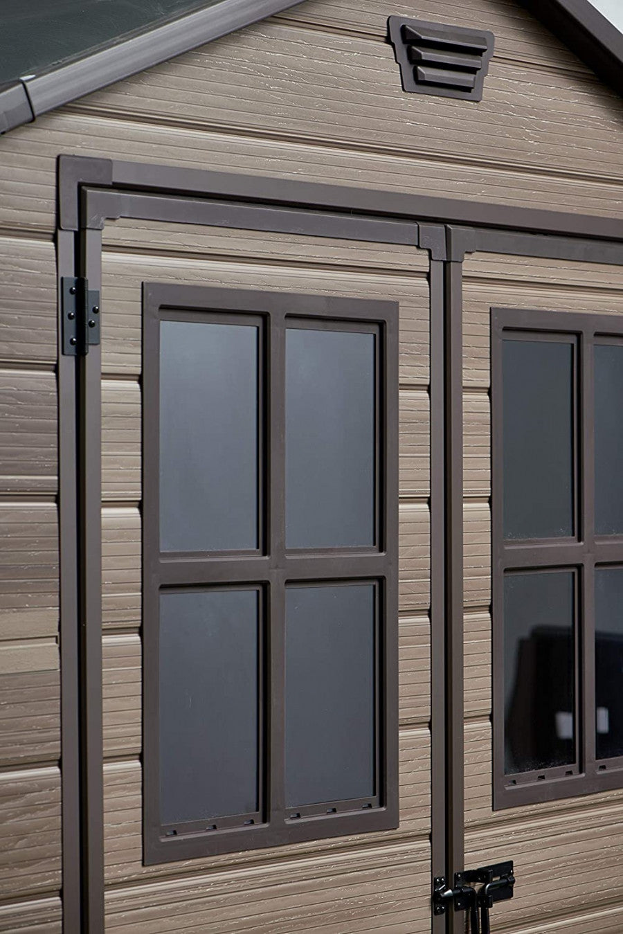 Garden Cottage in polipropilene finitura legno L185xP152xH226 cm casetta da giardino Keter Scala 6X5DD