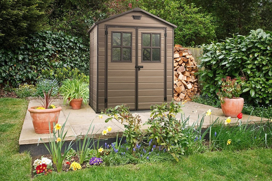 Garden Cottage in polipropilene finitura legno L185xP152xH226 cm casetta da giardino Keter Scala 6X5DD