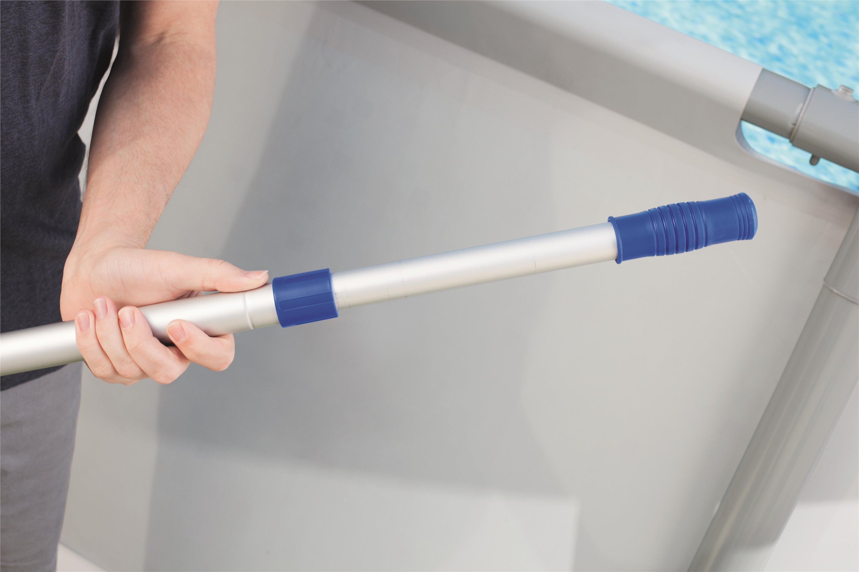 Asta  telescopica in alluminio per accessori pulizia piscina Bestway 58279