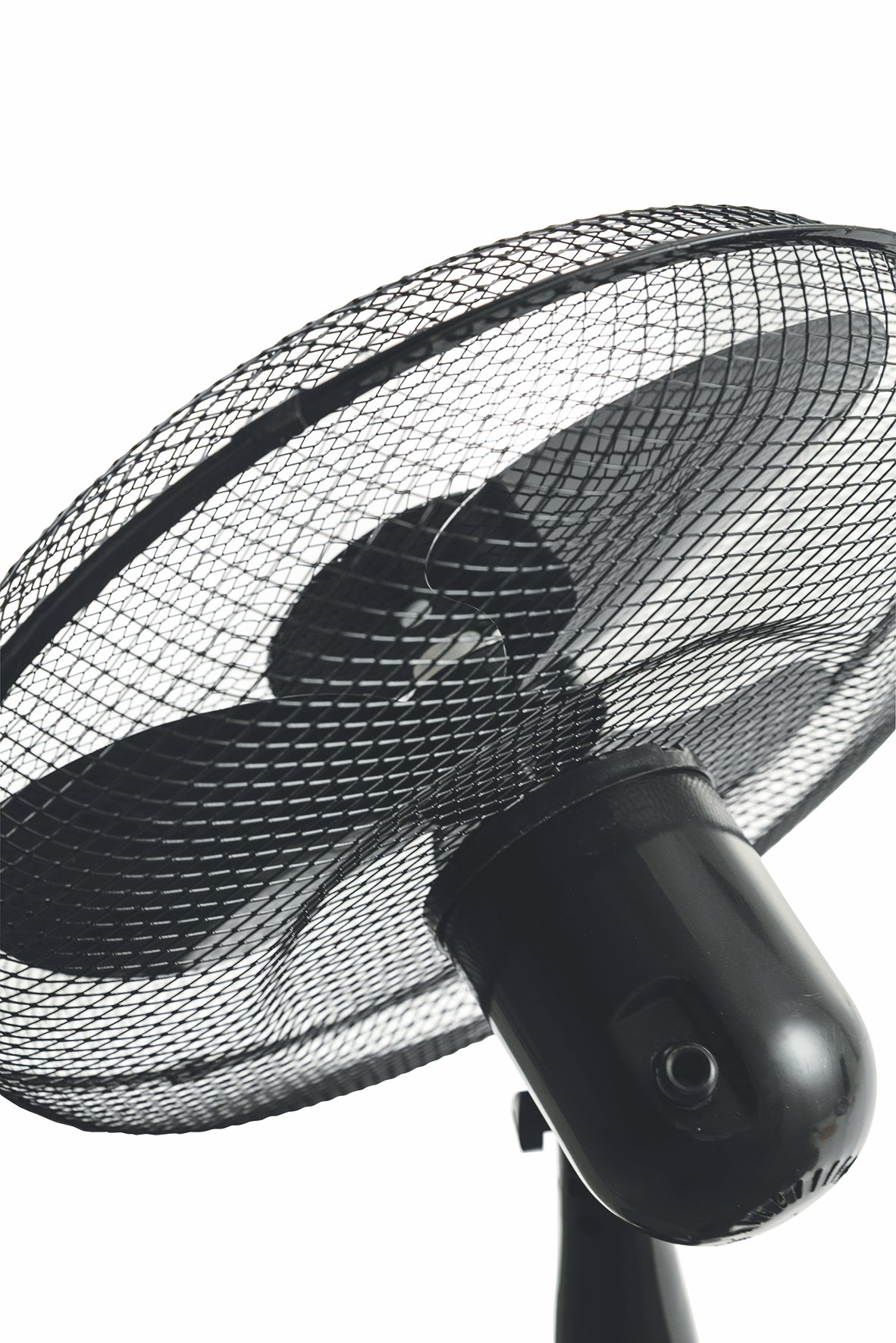 Ventilatore a piantana 3 velocità  altezza fino a 130 cm  3 pale