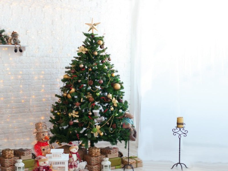 Sestriere Albero con pigne e bacche 360 rami h.150cm