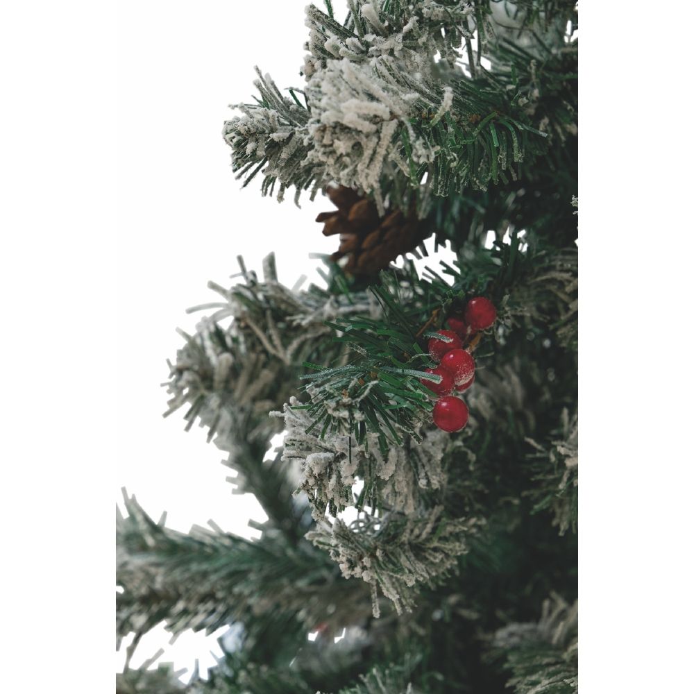 Albero di natale abete verde folto innevato con pigne e bacche struttura ad incastro Sestriere Superior