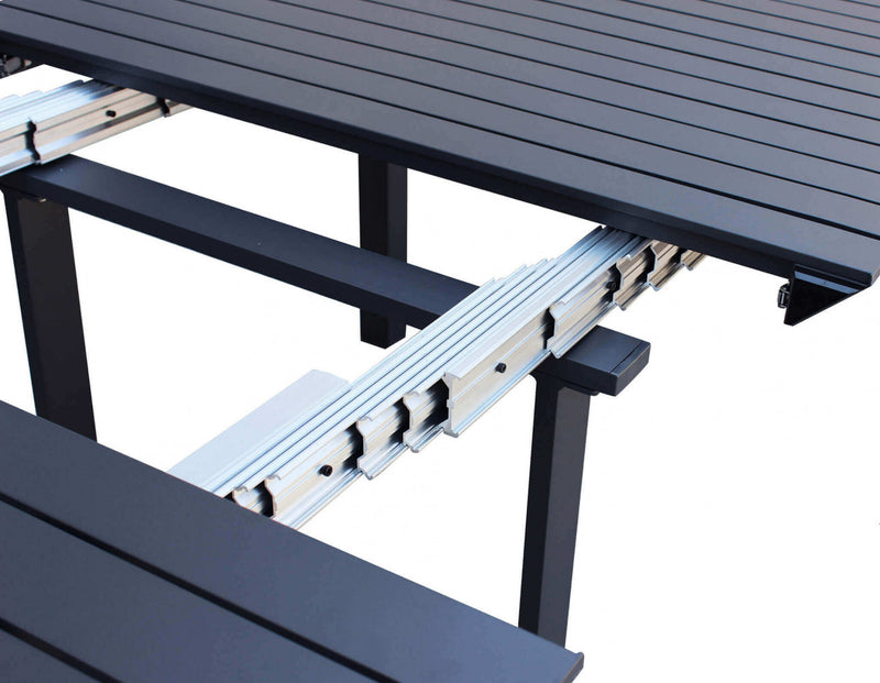 Tavolo consolle estensibile da esterno con struttura in alluminio e piano effetto doghe Blister