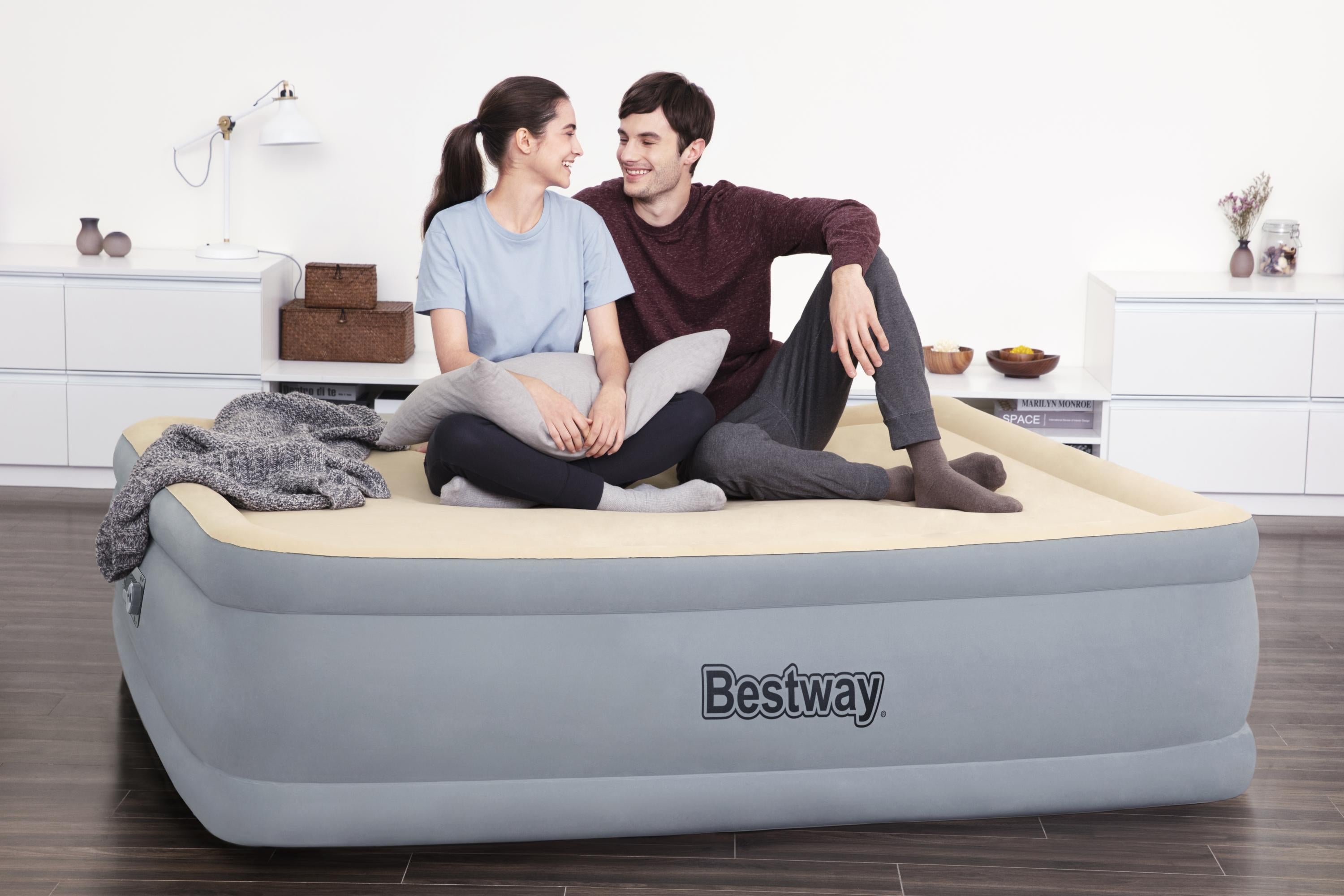 Materasso Airbed Tritech gonfiabile matrimoniale Memory con pompa integrata BestWay 67486